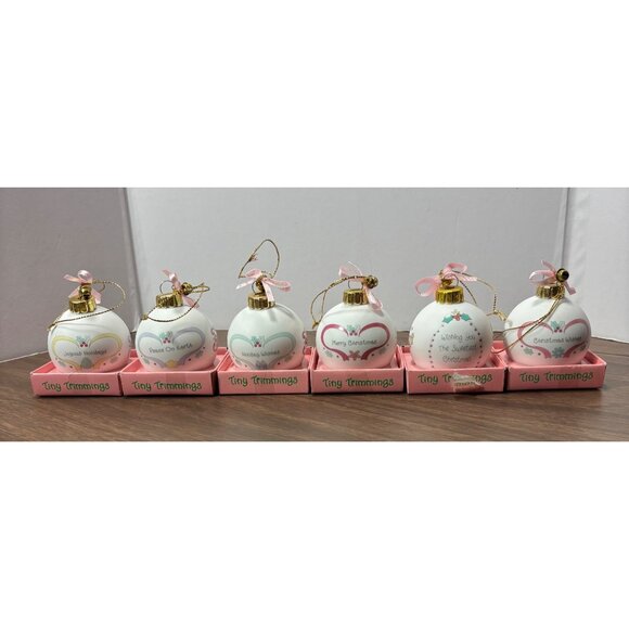 Precious Moments Tiny Trimmings Christmas Ornaments Set Of 6 VTG 1990s Porcelain - Picture 4 of 14